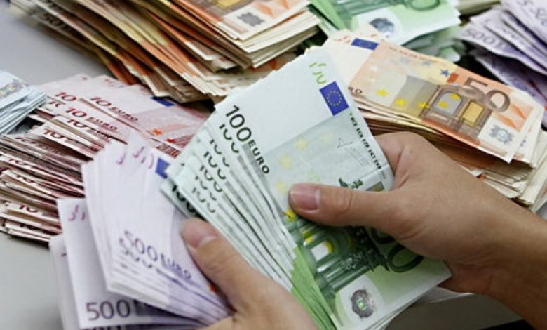 Photo of Ar fi pretins 35.000 de euro pentru a rezolva un dosar penal. Bărbatul, reținut de procurori