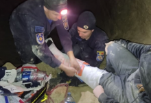 Photo of video | Și-a rupt piciorul blocat la 350 de metri adâncime. Un tânăr a fost salvat din Peștera Surprizelor de la Criuleni