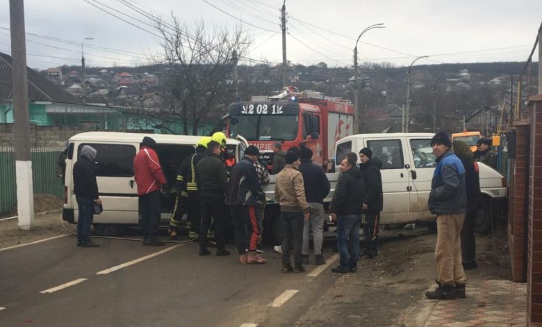 Photo of foto | Descarcerare la Hîncești, după ce o femeie a rămas blocată printre fiare în urma unui accident