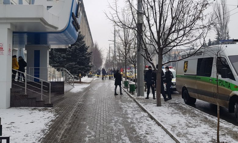 Photo of update | Alertă cu bombă la Judecătoria Buiucani și Centru. Concluzia specialiștilor