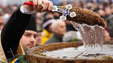 Photo of Tradiții, obiceiuri și superstiții de Bobotează. Apele sunt sfințite, iar fetele îşi visează ursitul