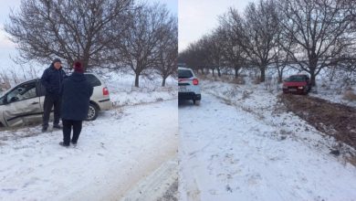 Photo of foto | Două automobile „au zburat” de pe traseu, în urma unui accident. Carabinierii din zonă au intervenit