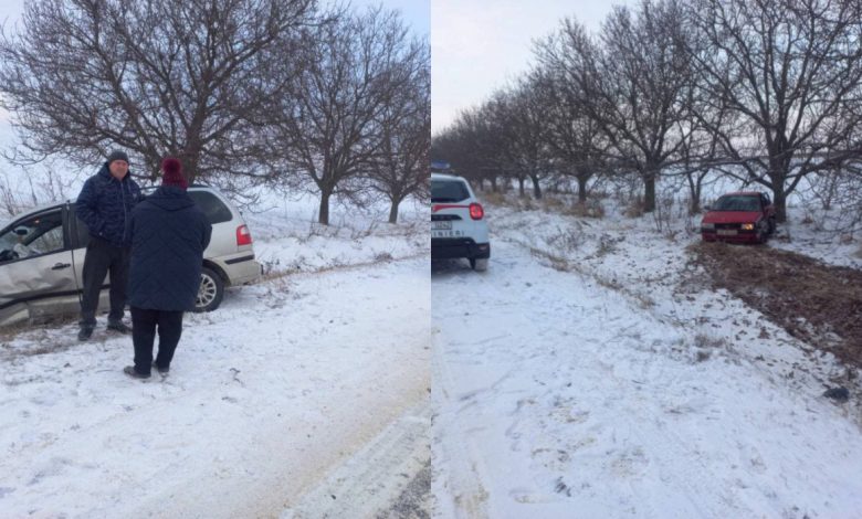 Photo of foto | Două automobile „au zburat” de pe traseu, în urma unui accident. Carabinierii din zonă au intervenit