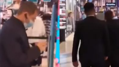 Photo of video | „Nu-l ascunde. Lasă să-l vadă lumea”. Ilan Șor ar fi fost surprins cu bodyguard într-un mall din orașul Netania, Israel