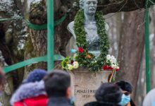 Photo of 172 de ani de la nașterea lui Eminescu: O cercetare arată problemele de sănătate ale poetului. Nu a avut sifilis