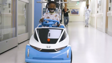 Photo of video | Honda a lansat o mini mașină pentru copiii bolnavi din spitale. Micuții, încurajați să își confecționeze plăcuțe de înmatriculare