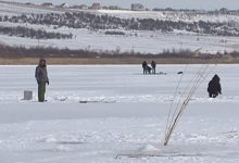 Photo of Aproape de tragedie! Un pescar a fost salvat de la înec din lacul Ghidighici