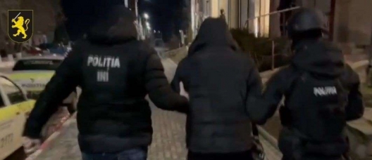 Photo of Ar fi impus victima să-și sape groapa! Trei bărbați din Rîșcani, cercetați penal pentru tâlhărie