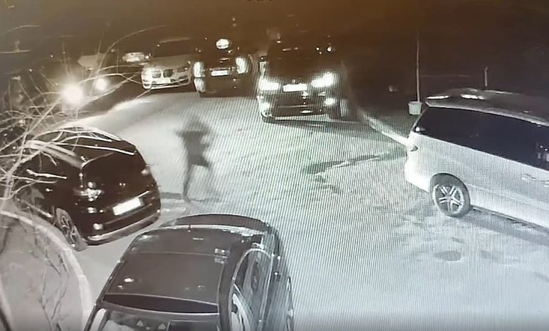 Photo of video | Chișinău: A comandat online un telefon, iar când i l-a adus curierul, l-ar fi furat și fugit