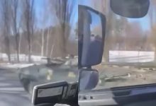 Photo of video | Imagini înfiorătoare cu drumurile care leagă Kievul de Belarus: Tancuri distruse pe marginea șoselei