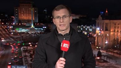 Photo of vidxeo | „Un fel de super-spion part-time”. Înregistrarea unui reporter care transmite știrile din Ucraina în 6 limbi, virală pe internet
