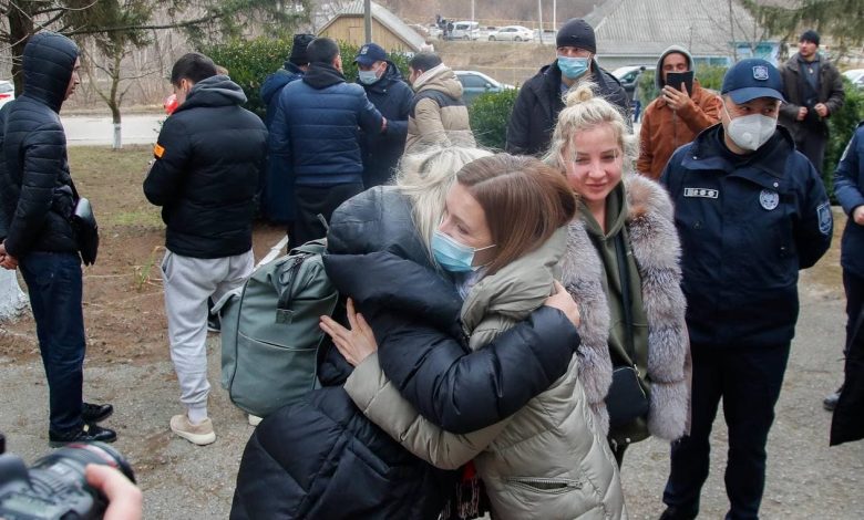 Photo of foto | Maia Sandu, în vizită la vama Otaci. A vorbit cu refugiații ucraineni, asigurându-i că R. Moldova le este alături