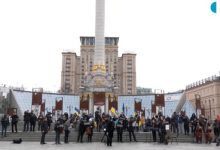 Photo of video | Imnul Ucrainei și Odă Bucuriei, interpretate la Kiev de o orchestră, în timp ce armata Rusiei avansa spre capitală