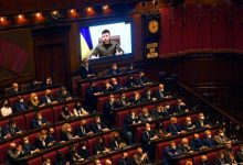 Photo of Zelenski, adresare către Parlamentul italian: „Ucraina este pentru armata rusă poarta pe unde va pătrunde în Europa”