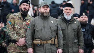 Photo of Kadîrov s-a lăudat că a cucerit primăria din Mariupol, dar a publicat imagini cu o clădire de la periferia orașului