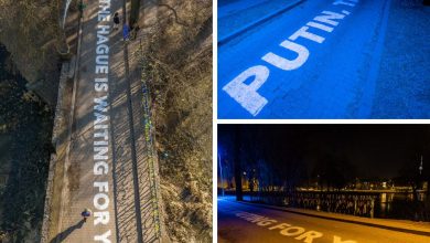 Photo of foto | „Putin, Haga te așteaptă!”. Mesajul primarului din Vilnius, lăsat chiar lângă ambasada Rusiei în Lituania