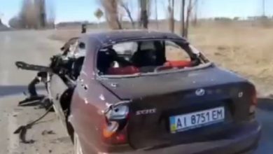 Photo of video | Doi bătrâni care se deplasau cu mașina au fost omorâți pe loc de un tanc rusesc lângă Kiev