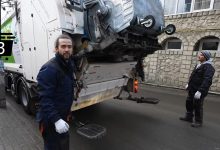 Photo of video | Pasha Parfeni s-a angajat pentru o zi gunoier: „Nu e ușor și e cam frig. Încă 20 de locații”