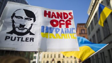Photo of Ministrul slovac al Apărării: „Putin este noul Hitler. Trebuie oprit în Ucraina pentru a nu avansa spre Vest”