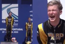 Photo of video, update | Un pilot rus a făcut salutul nazist pe podiumul unui campionat mondial: Riscă să fie suspendat pe viață