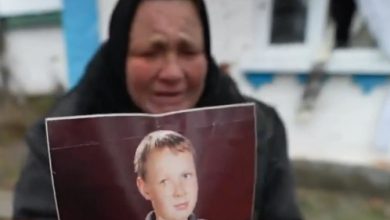 Photo of Mărturiile șocante ale unei femei din Bucea: Mi-au omorât copilul, apoi au petrecut în curte. Au lăsat numai sticle de băutură