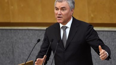 Photo of „Va trebui să plătiți”. Șeful parlamentului rus spune că Rusia va cere compensații din partea Occidentului pentru sancţiunile economice