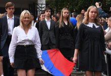 Photo of În Rusia se va învăța istoria „patriotică” din clasa I. Elevii vor trebui să cânte imnul și să arboreze steagul în fiecare săptămână