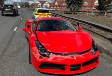 Photo of foto | Pățania unui britanic cu Ferrari: Și-a cumpărat mașină, iar după trei kilometri a făcut accident