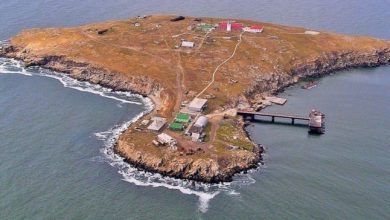 Photo of Din prima zi a războiului din Ucraina, rușii au atacat Insula Şerpilor. De ce este un punct strategic în Marea Neagră?