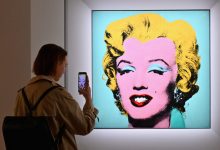 Photo of Un celebru portret al lui Marilyn Monroe – cea mai scumpă operă de artă din secolul al XX-lea vândută vreodată la licitaţie