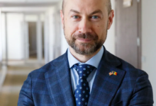 Photo of Viorel Ursu, numit ambasador în SUA. Activistă LGBT: În premieră, avem un bărbat homosexual declarat ambasador al RM