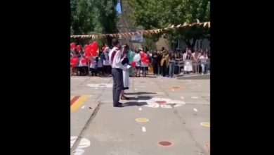 Photo of video | Gestul incredibil al unei eleve din Daghestan la ceremonia de final de an. „Putin este diavolul”