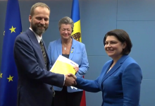 Photo of video | Cu un pas mai aproape de UE! R. Moldova a transmis a doua parte a chestionarului de aderare