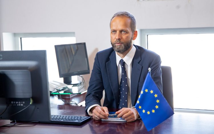 Photo of Janis Mazeiks, Ambasadorul UE, la Chișinău: Nu există pericole pentru securitatea imediată a R. Moldova