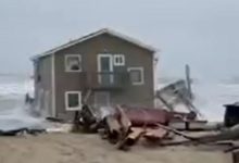 Photo of video | Casă de sute de mii de dolari, luată de valurile puternice ale Atlanticului. Momentul a fost surprins în imagini