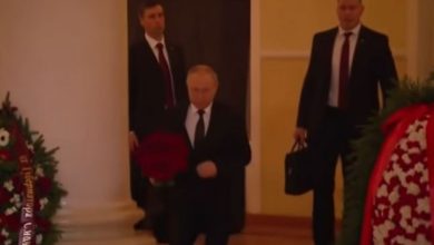 Photo of video | Fostul spion KGB responsabil de servieta lui Putin, găsit împuşcat în apartamentul său