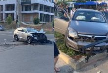 Photo of foto | Accident violent în capitală. Două mașini au fost făcute zob, iar una dintre ele – proiectată într-un parapet metalic