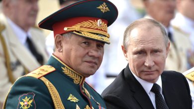 Photo of Doi înalți ofițeri ruși, interceptați când îl critică pe Putin: „Un profan incompetent, un măscărici”