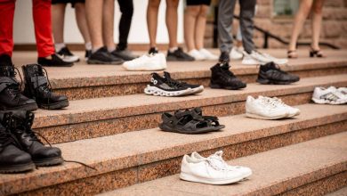 Photo of foto | Flashmob cu papuci la Parlament: „Simbol al deznădejdii, al pustiirii satelor și orașelor din R. Moldova”