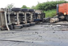 Photo of update, foto | O manevră de depășire nereușită ar fi cauza tamponării celor două camioane la Ialoveni