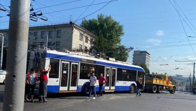 Photo of foto | Atenție, chișinăuieni! Centrul Capitalei, blocat de troleibuze