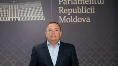 Photo of Fotoliu vacant în Parlament. Deputații au luat act de cererea de demisie a lui Dorel Iurcu