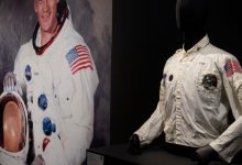 Photo of foto | Jacheta cu care astronautul Buzz Aldrin a zburat spre Lună a fost vândută cu 2,8 milioane de dolari