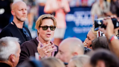 Photo of foto | Brad Pitt, apariție șocantă pe covorul roșu. Cum s-a îmbrăcat starul de la Hollywood