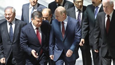 Photo of Un aliat al lui Putin a cedat în faţa protestelor. Stare de urgenţă în ţară