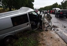 Photo of foto | Accident grav la Fălești. Două persoane au rămas blocate într-un automobil