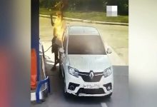 Photo of video | Incendiu la o benzinărie. Un taximetrist și-a aprins o țigară în timp ce alimenta mașina