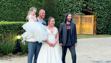 Photo of foto | Un cuplu din Anglia a avut o surpriză colosală: Keanu Reeves și-a făcut apariția la nunta lor