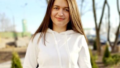 Photo of Elena Percic, reporteră