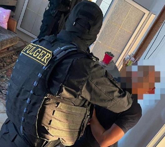 Photo of Alte 12 percheziții și patru rețineri în cazul contrabandei cu peste 3,8 milioane de țigarete la PTF Vulcănești-Vinogradovca